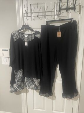 Black Two-Piece Women's Pants & Tunic Set new bloomchic 22/24